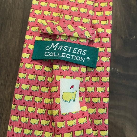 Masters Collection Tie - Picture 3 of 4